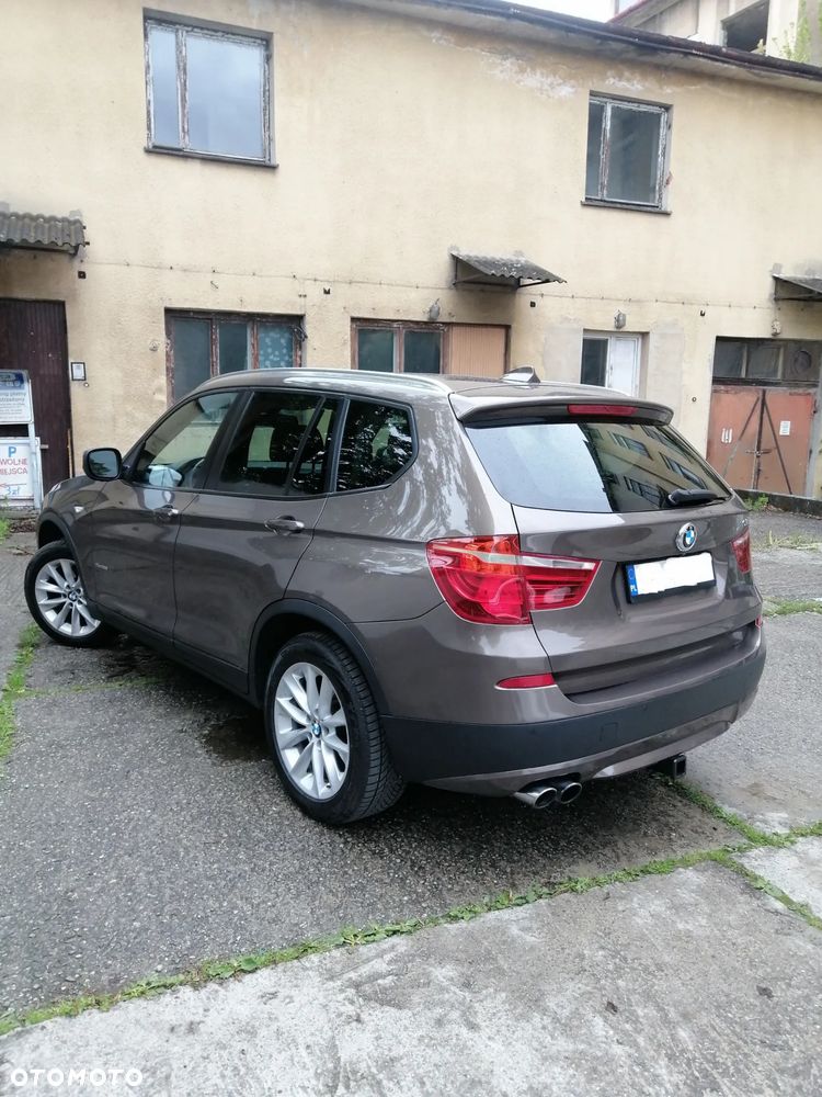 BMW X3 28i xDrive - 2