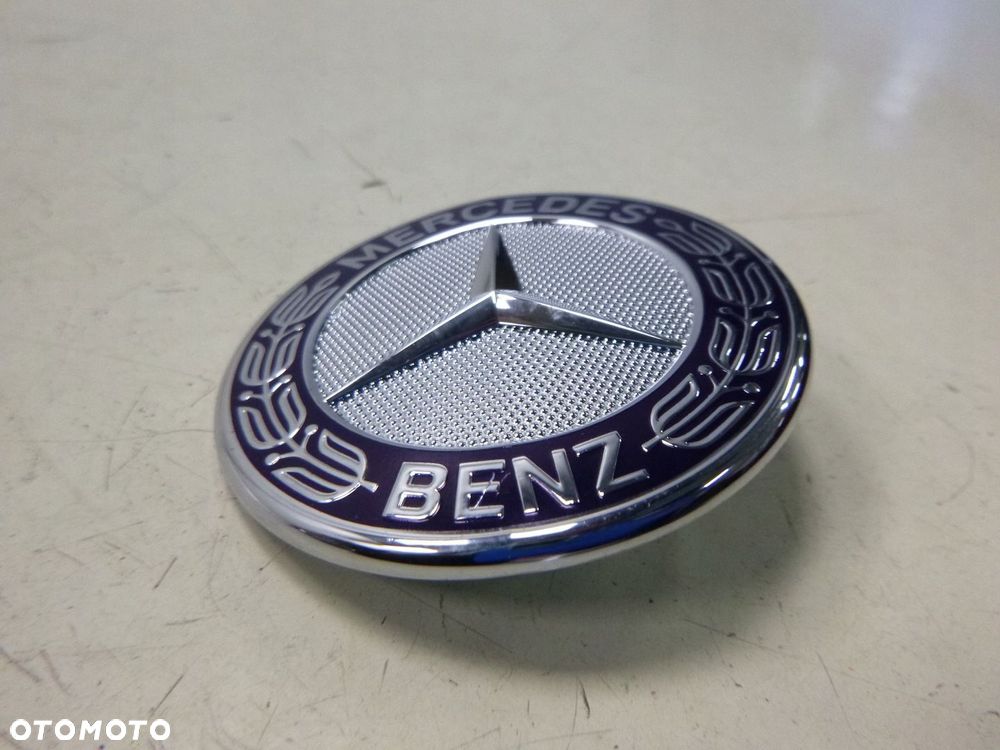 MERCEDES W205 W212 EMBLEMAT ZNACZEK LOGO - 4