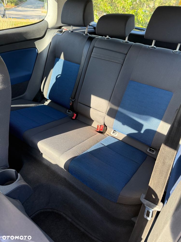 Volkswagen Golf - 11