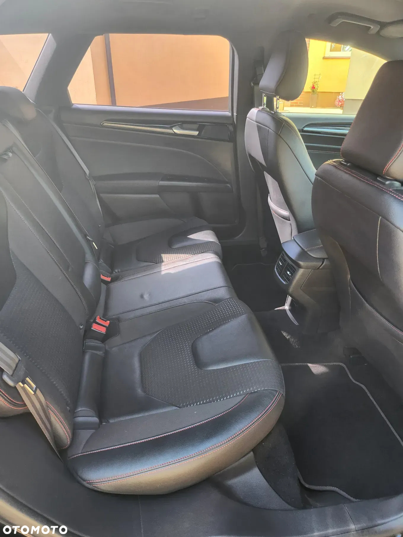Ford Mondeo 2.0 EcoBlue ST-Line - 29