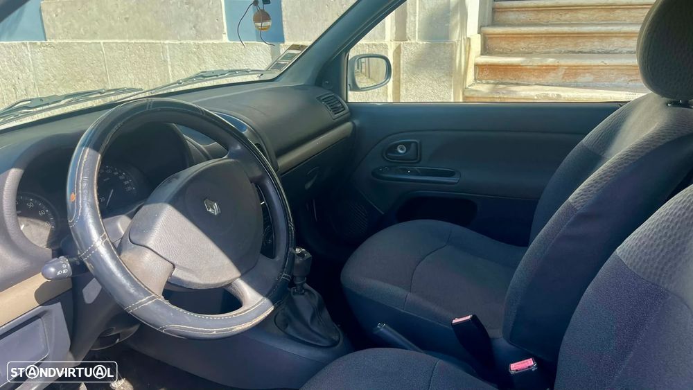 Renault Clio 1.5 DCI VAN - 11