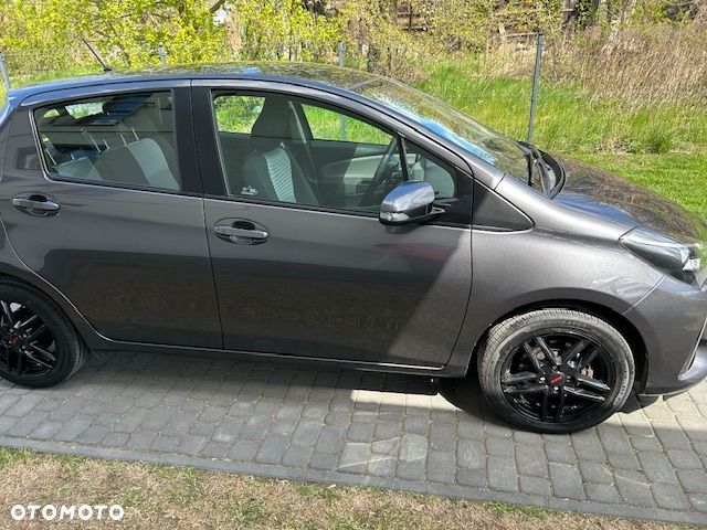Toyota Yaris 1.5 Premium CVT - 4