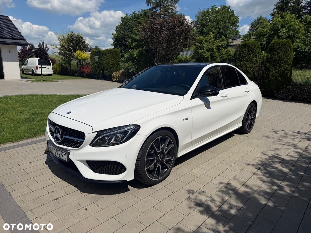 Mercedes-Benz Klasa C AMG 43 4-Matic - 19