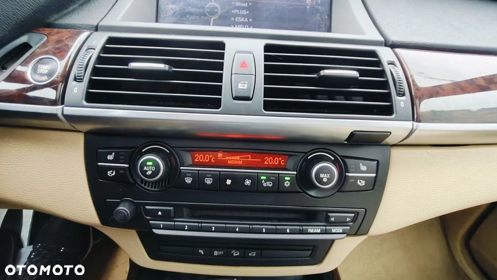 BMW X5 xDrive50i - 37