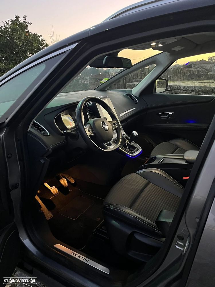 Renault Grand Scénic - 5