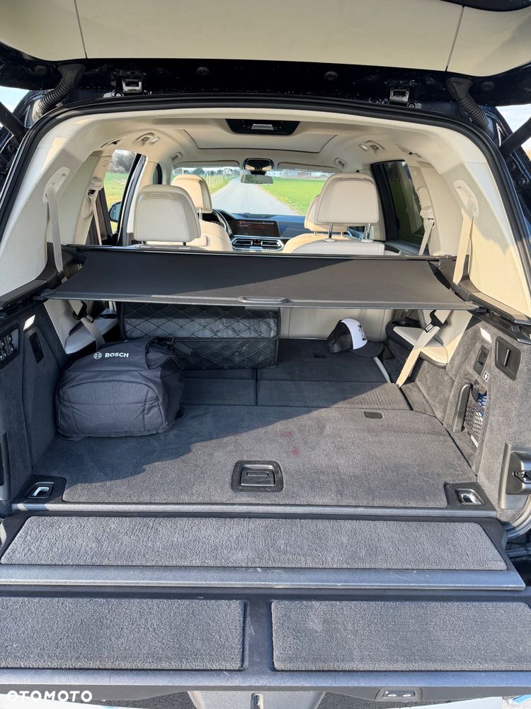 BMW X7 xDrive40i - 21