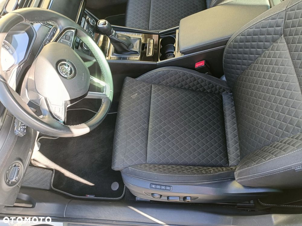 Skoda Superb - 11