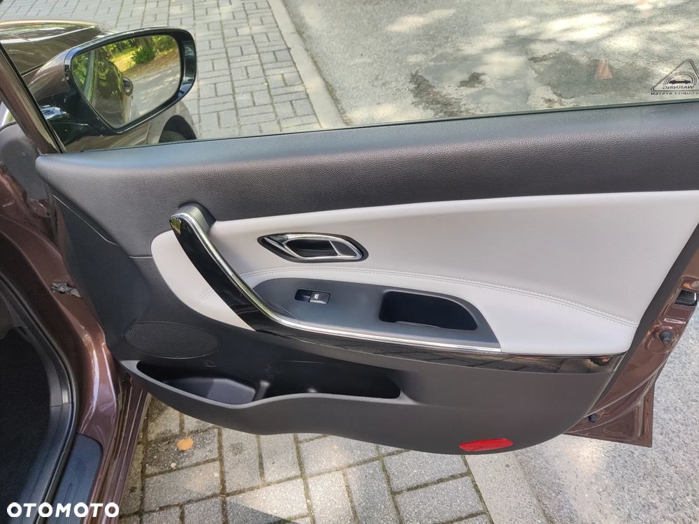 Kia Ceed 1.6 GDI DCT Platinum Edition - 27