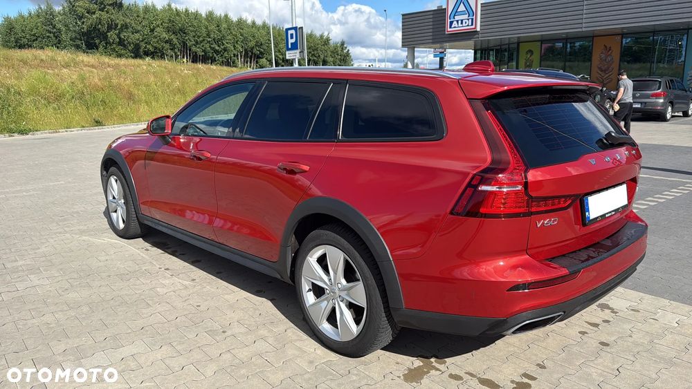 Volvo V60 Cross Country B4 D AWD Geartronic Pro - 5