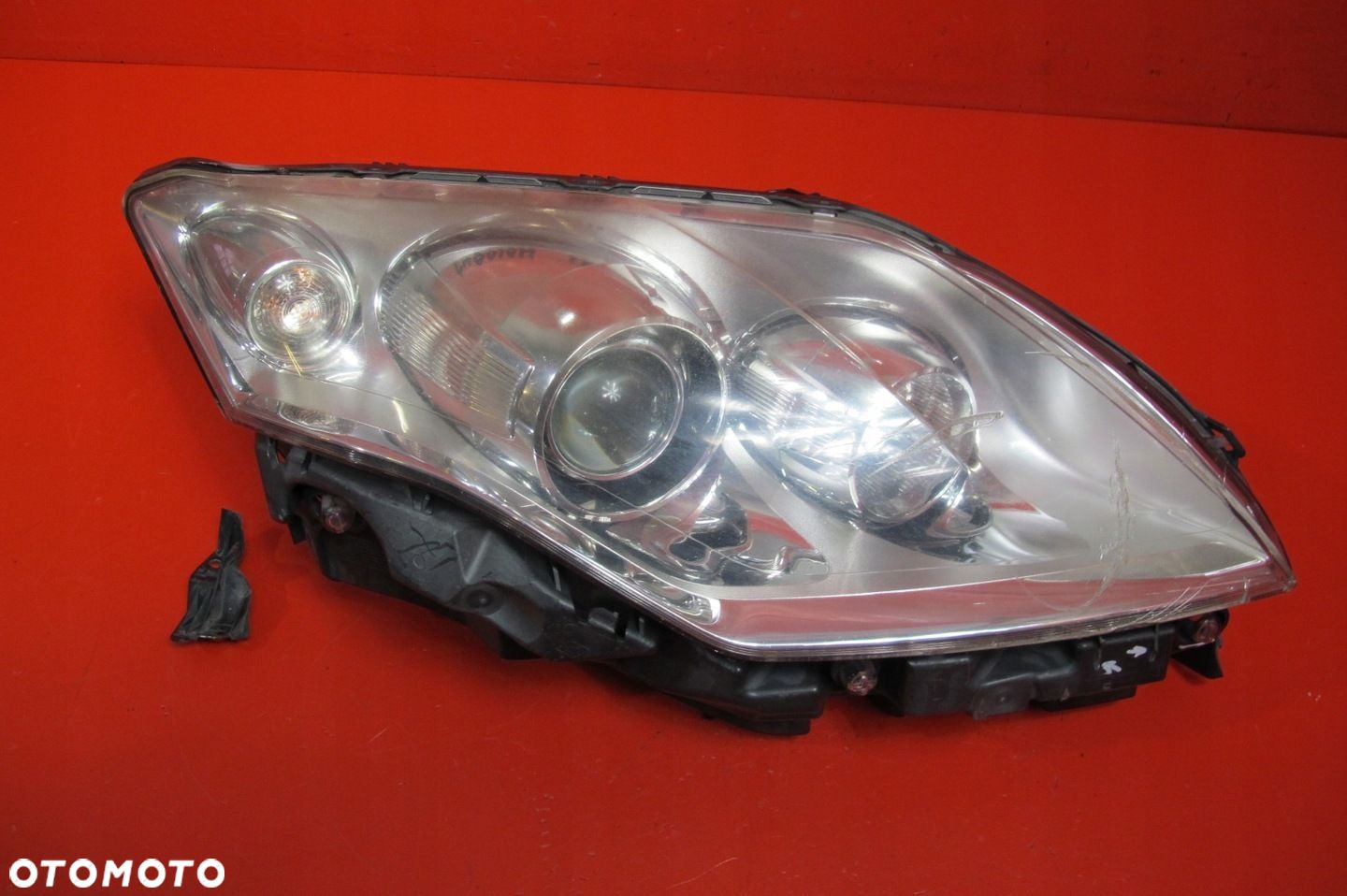 RENAULT LAGUNA 3 III 07-13 XENON REFLEKTOR LAMPA PRZÓD PRAWA 260100035R - 1