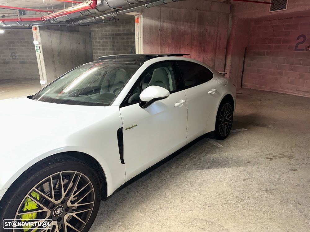 Porsche Panamera - 5