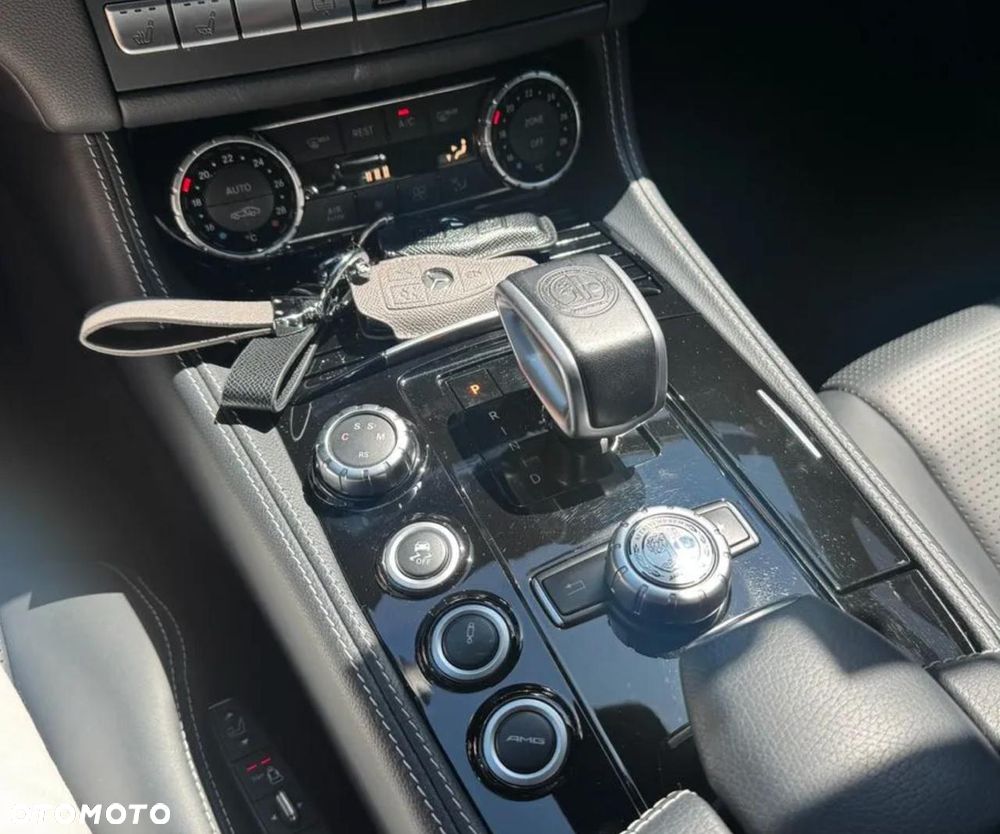 Mercedes-Benz CLS 63 AMG 4Matic AMG SPEEDSHIFT MCT - 13