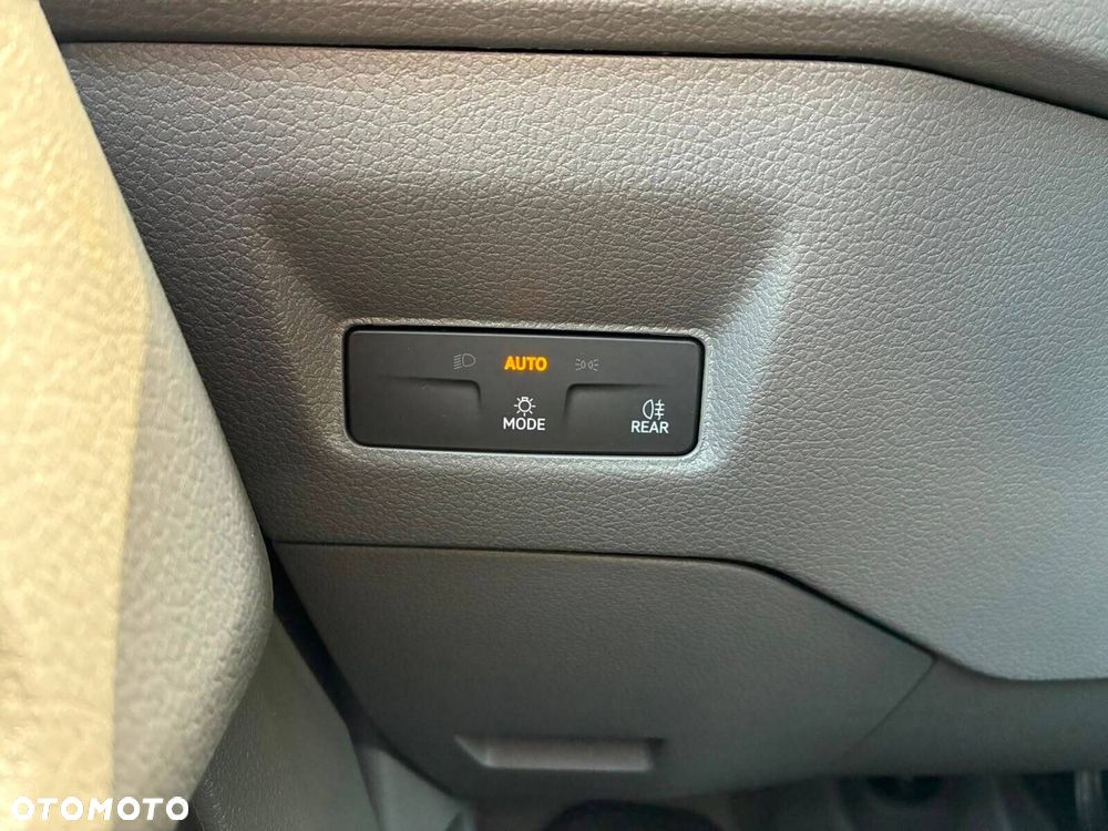 Volkswagen Crafter 35 Furgon LONG/AUTOMAT, 2.0 BiTDI 177 KM, Wysoki dach - 28