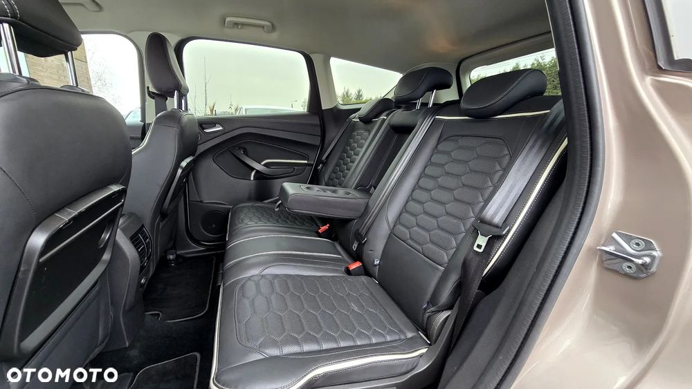 Ford Kuga 2.0 TDCi 4x4 Vignale - 29