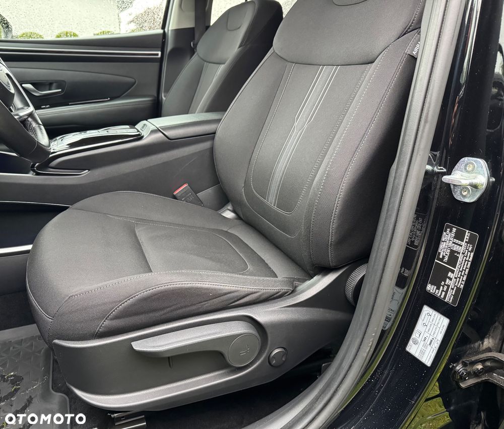 Hyundai Tucson 1.6 T-GDi HEV Modern 2WD - 21