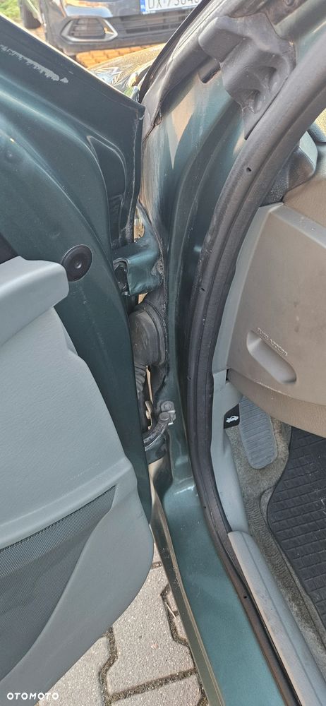 Chrysler Stratus - 39