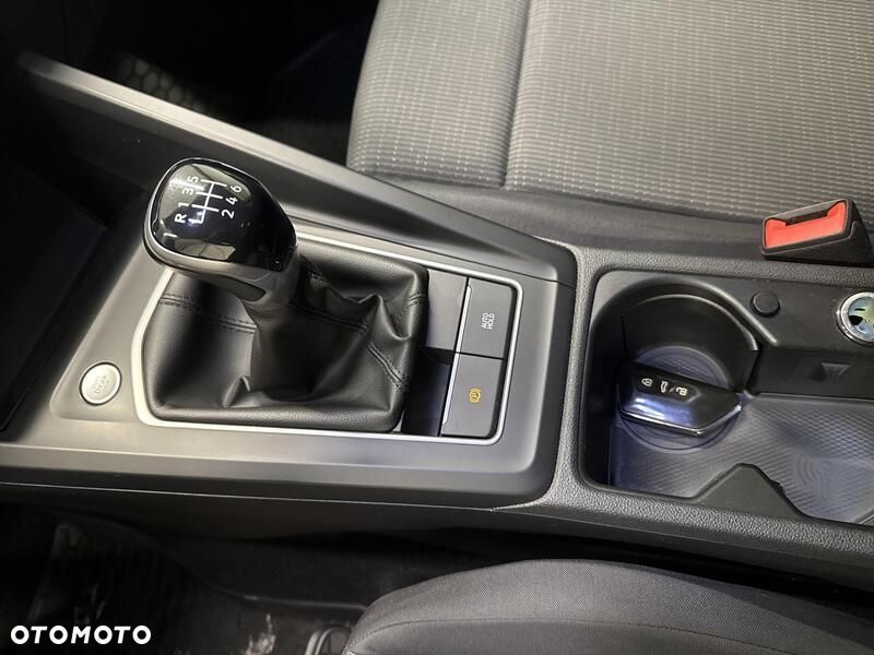 Volkswagen Golf - 17