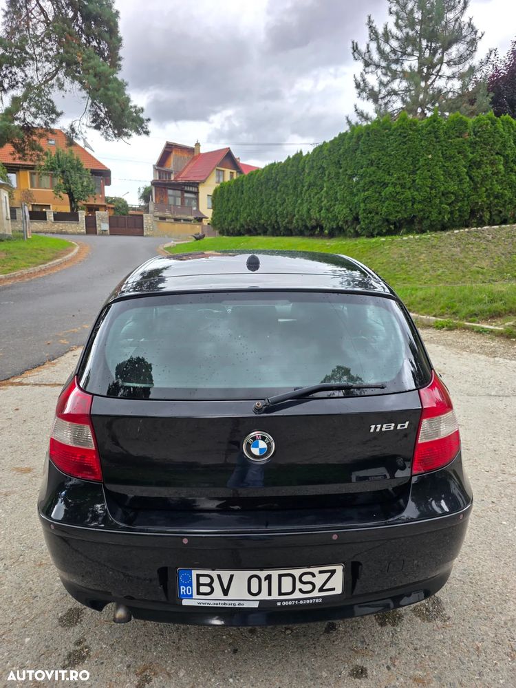 BMW Seria 1 118d - 6