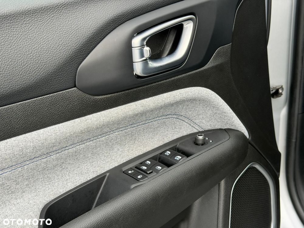 Jeep Compass - 17