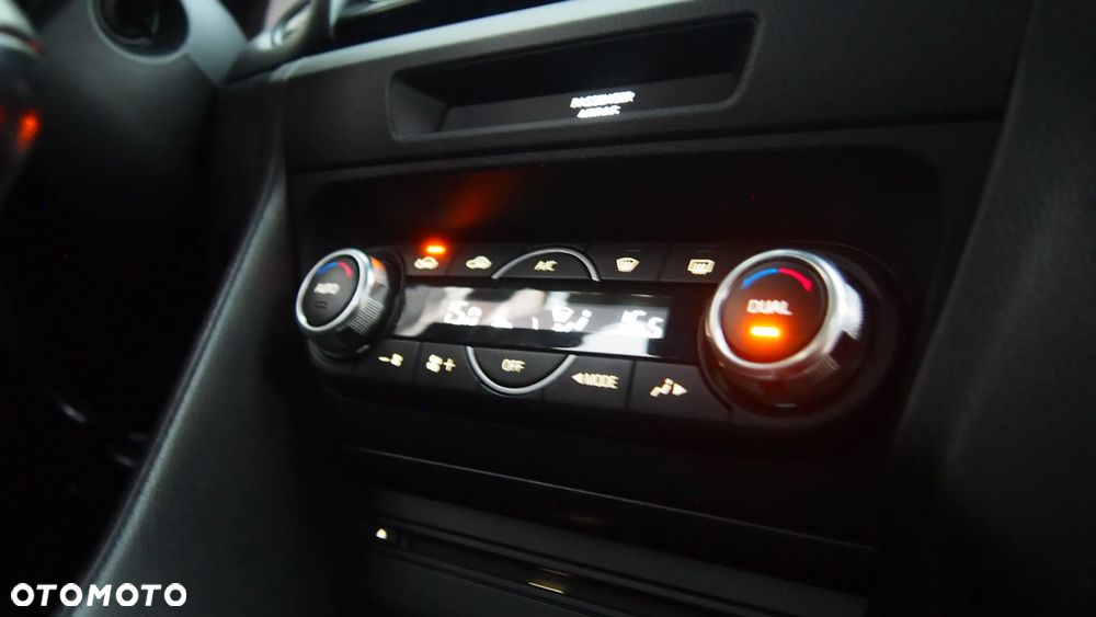 Mazda 3 SKYACTIV-G 120 Center-Line - 8