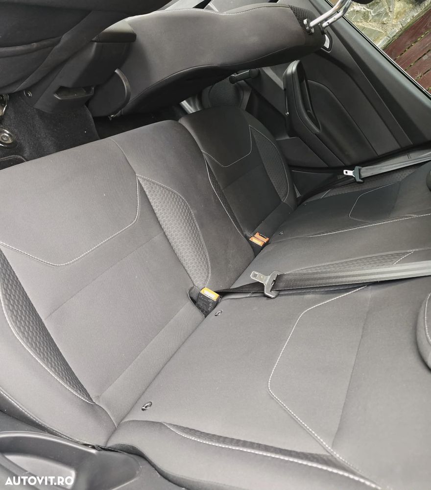 Ford Focus - 6