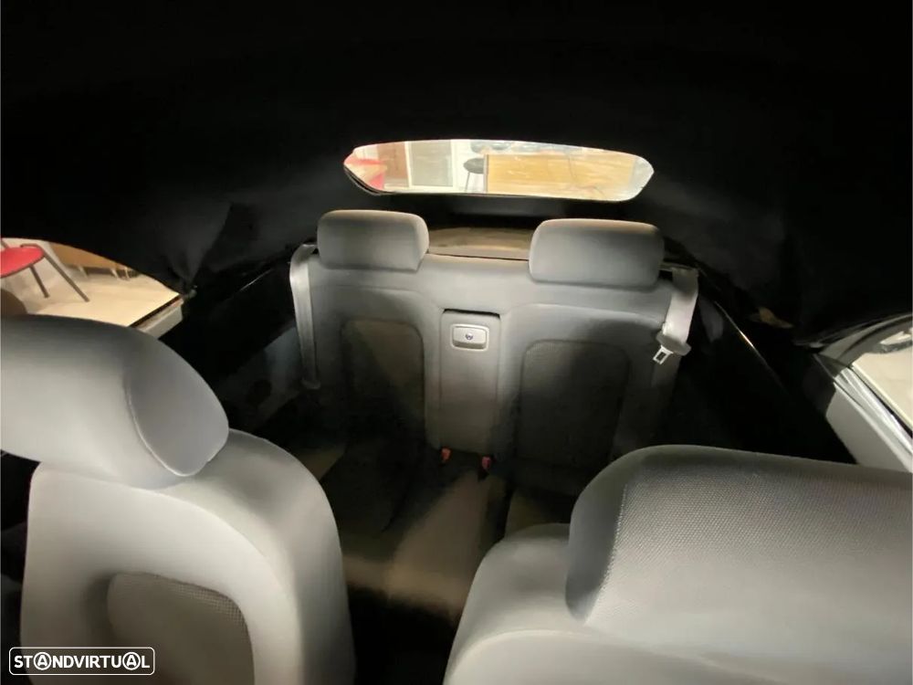 VW New Beetle Cabriolet 1.9 TDi - 27