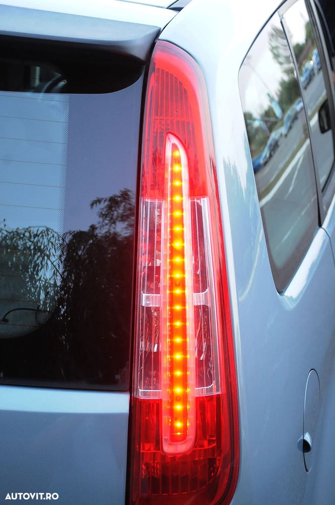 Ford C-Max - 11
