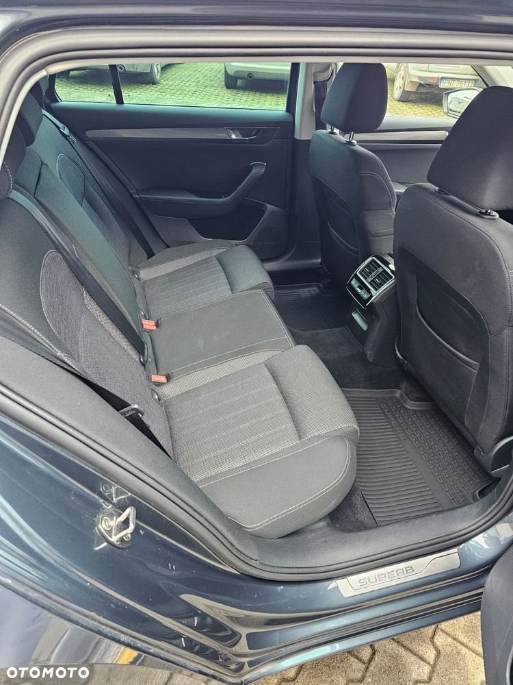 Skoda Superb 2.0 TSI Style DSG - 11
