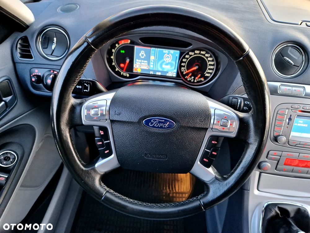 Ford S-Max 2.5 Titanium - 10