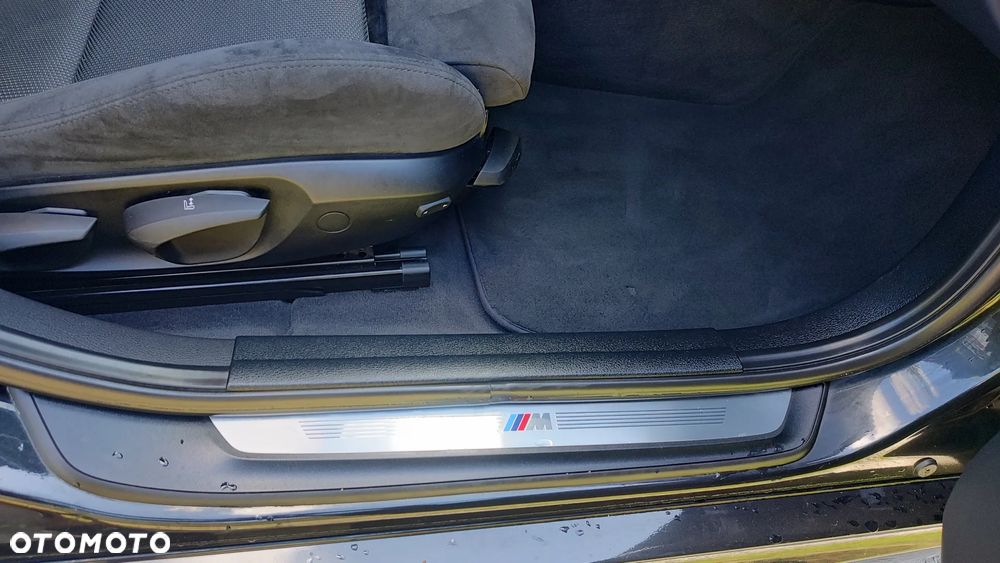 BMW X1 xDrive20i - 27