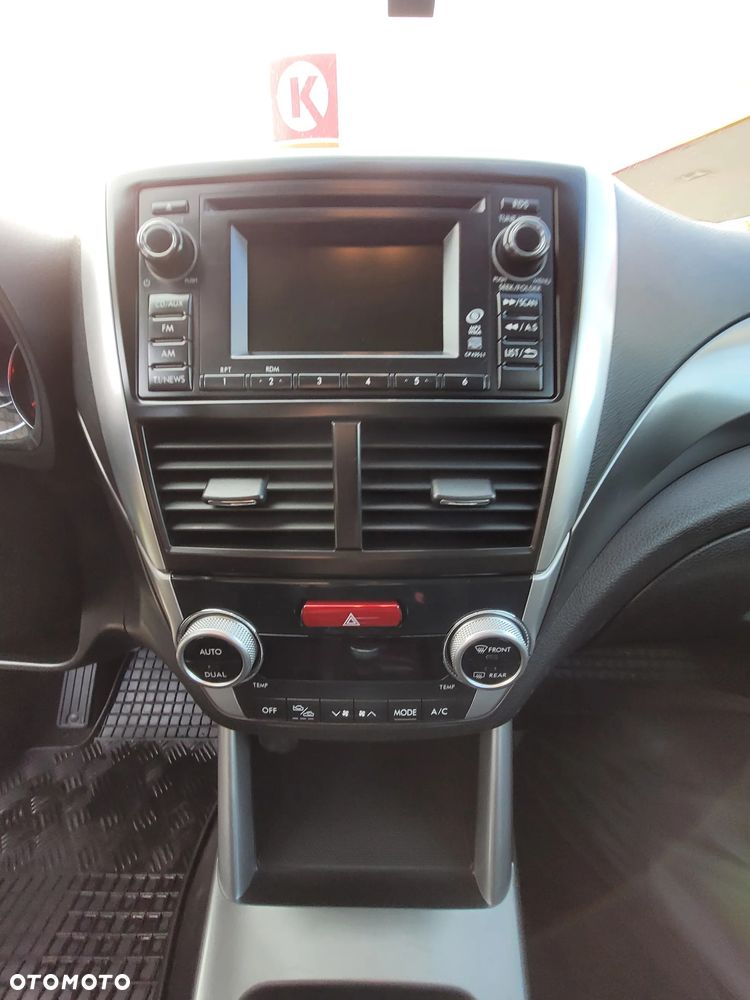 Subaru Forester 2.0D XE 000 Euro5 - 10