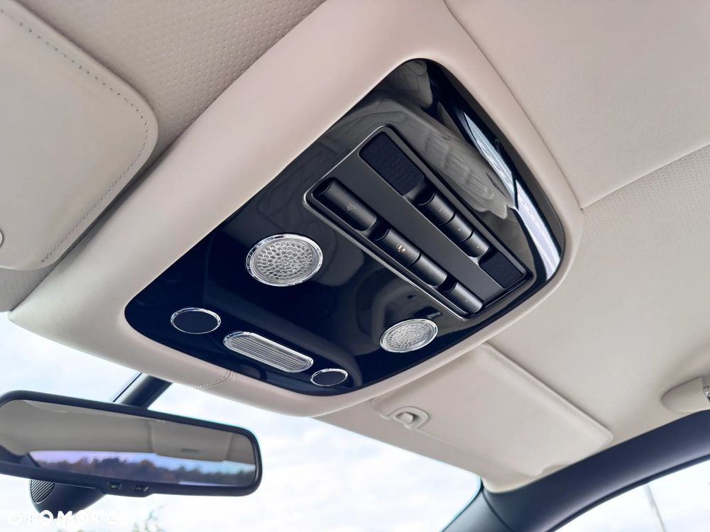 Bentley Continental GT W12 - 28