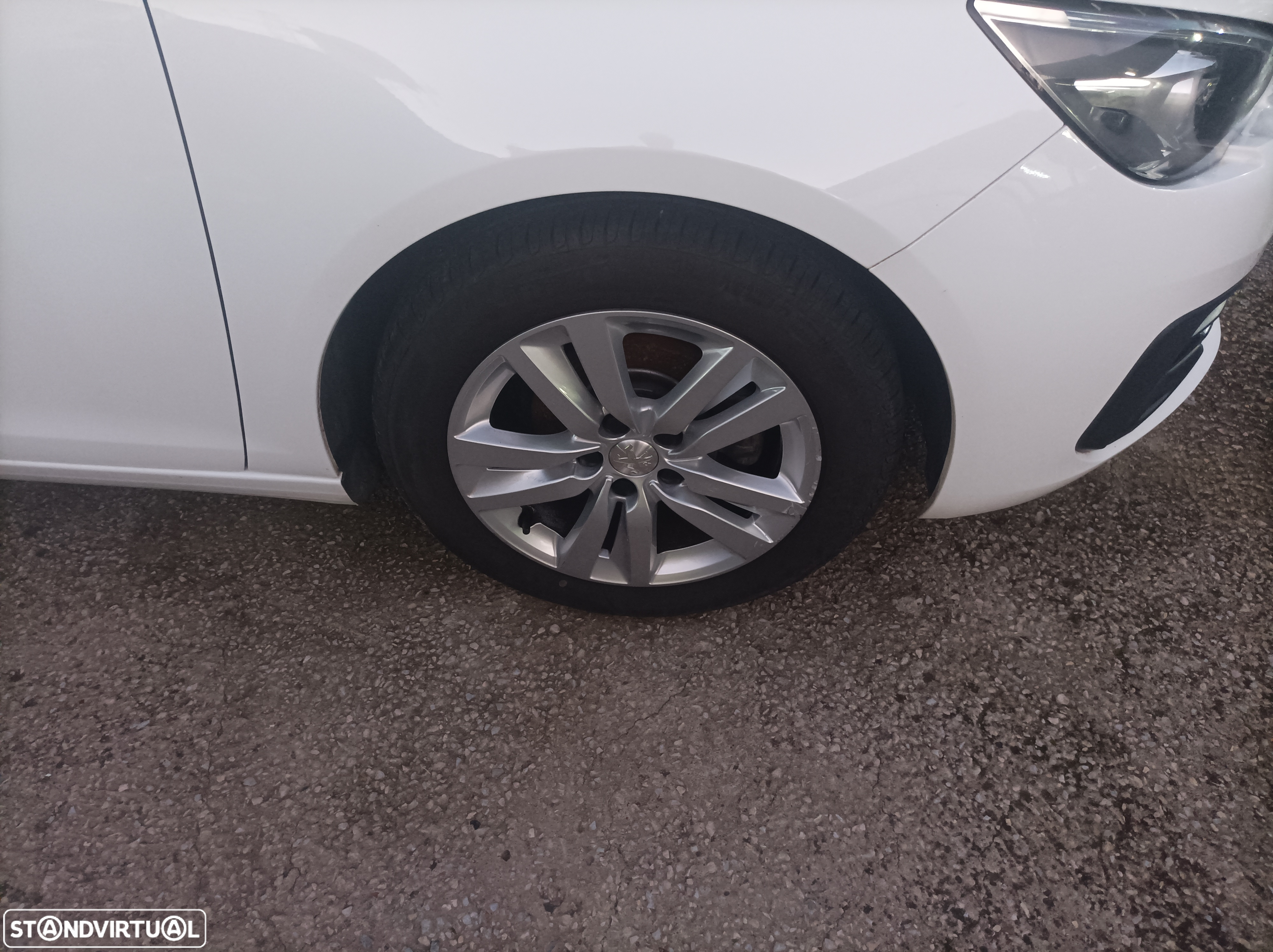 Peugeot 308 1.6 BlueHDi Active - 9