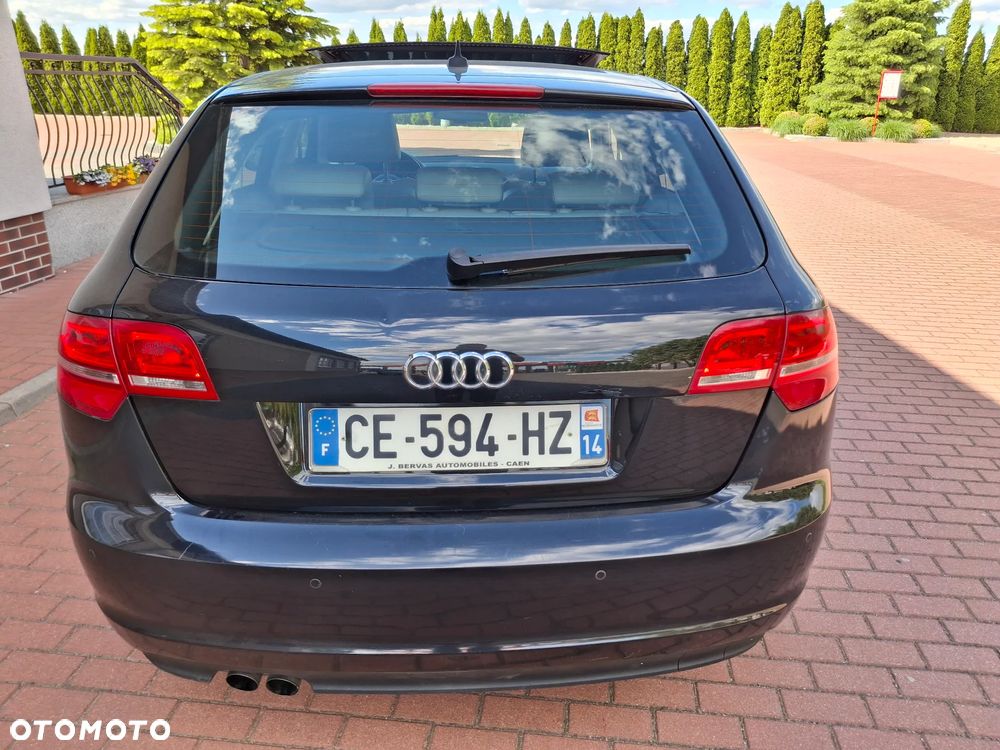 Audi A3 Sportback - 3