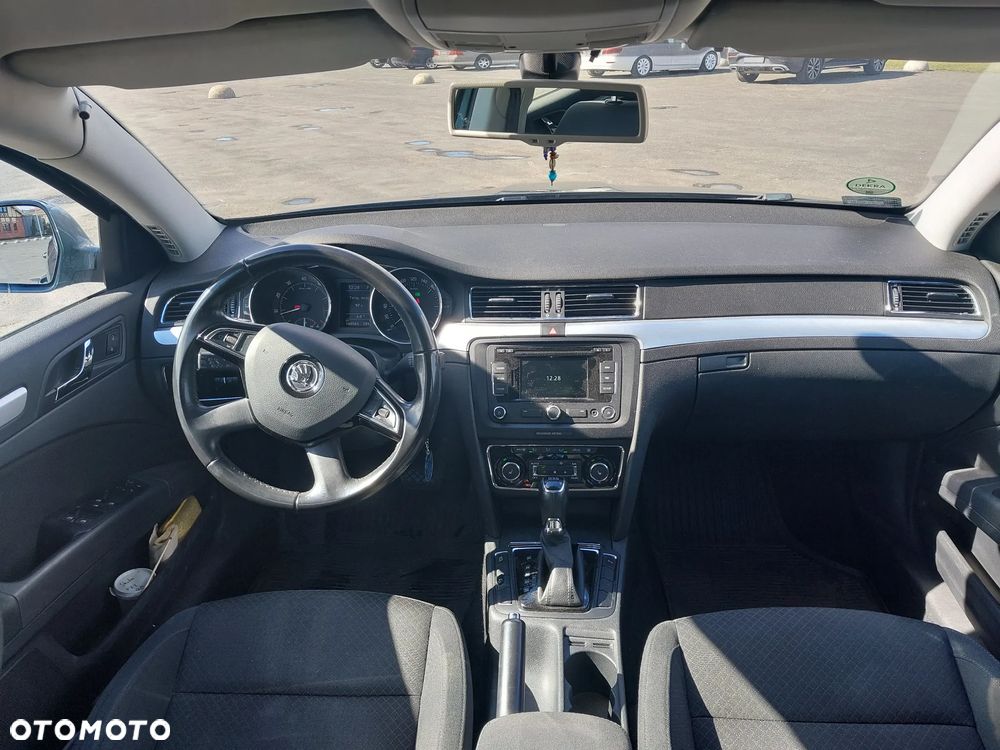 Skoda Superb 2.0 TSI Ambition DSG - 8