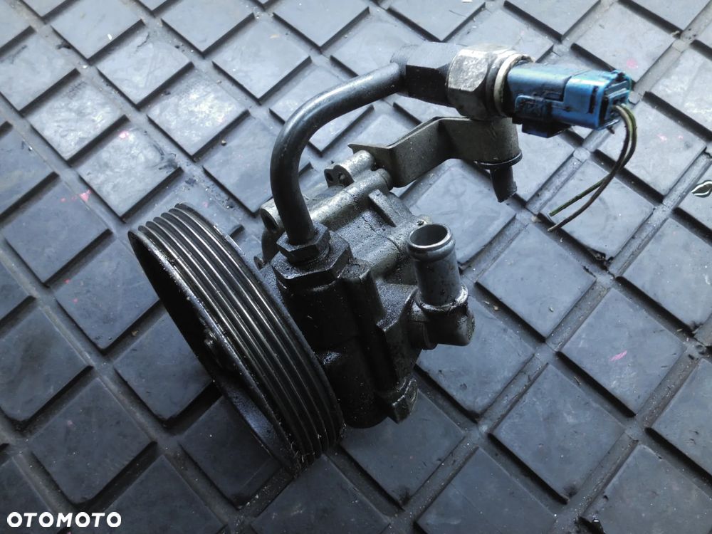 POMPA WSPOMAGANIA CITROEN C5 01- 1.8 2.0B 963608658 - 1