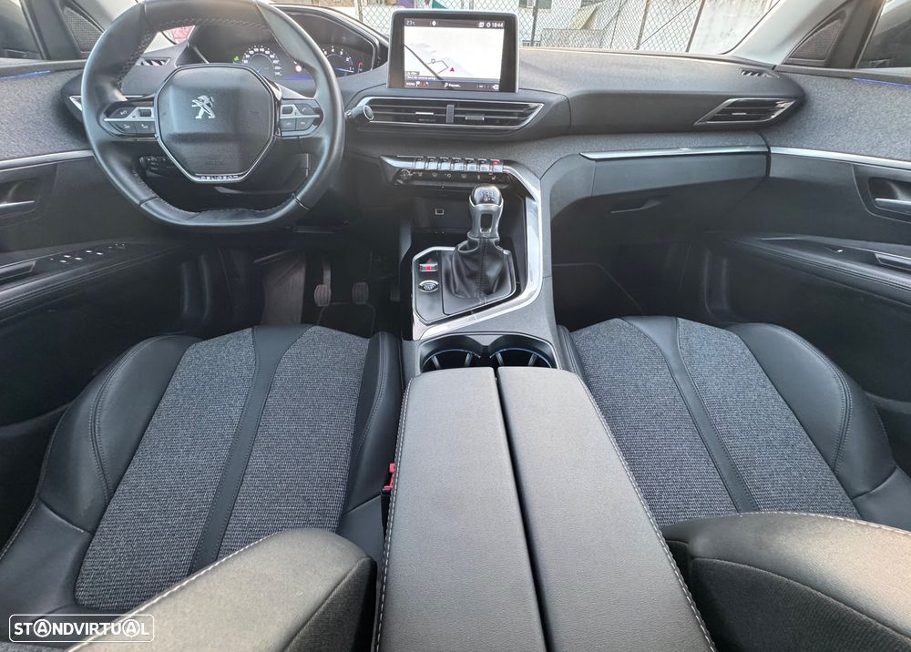 Peugeot 3008 1.2 PureTech Allure - 10