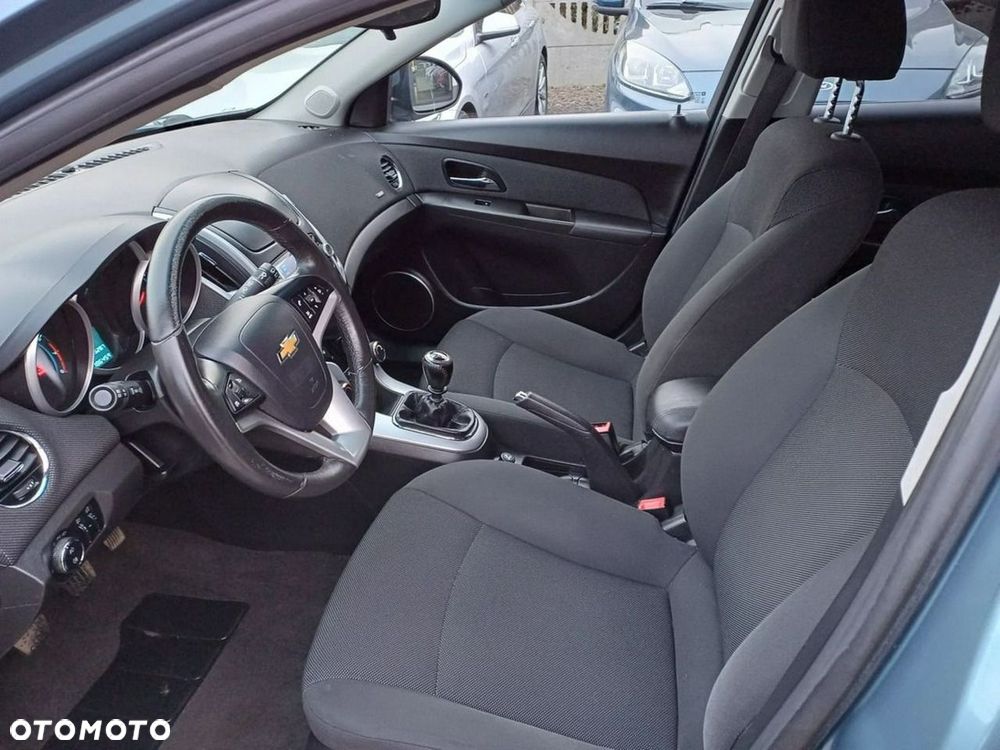 Chevrolet Cruze 1.6 LT+ - 15