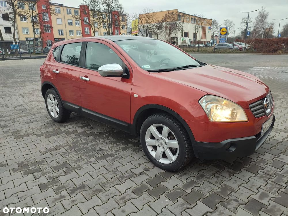 Nissan Qashqai 2.0 dCi DPF tekna - 1