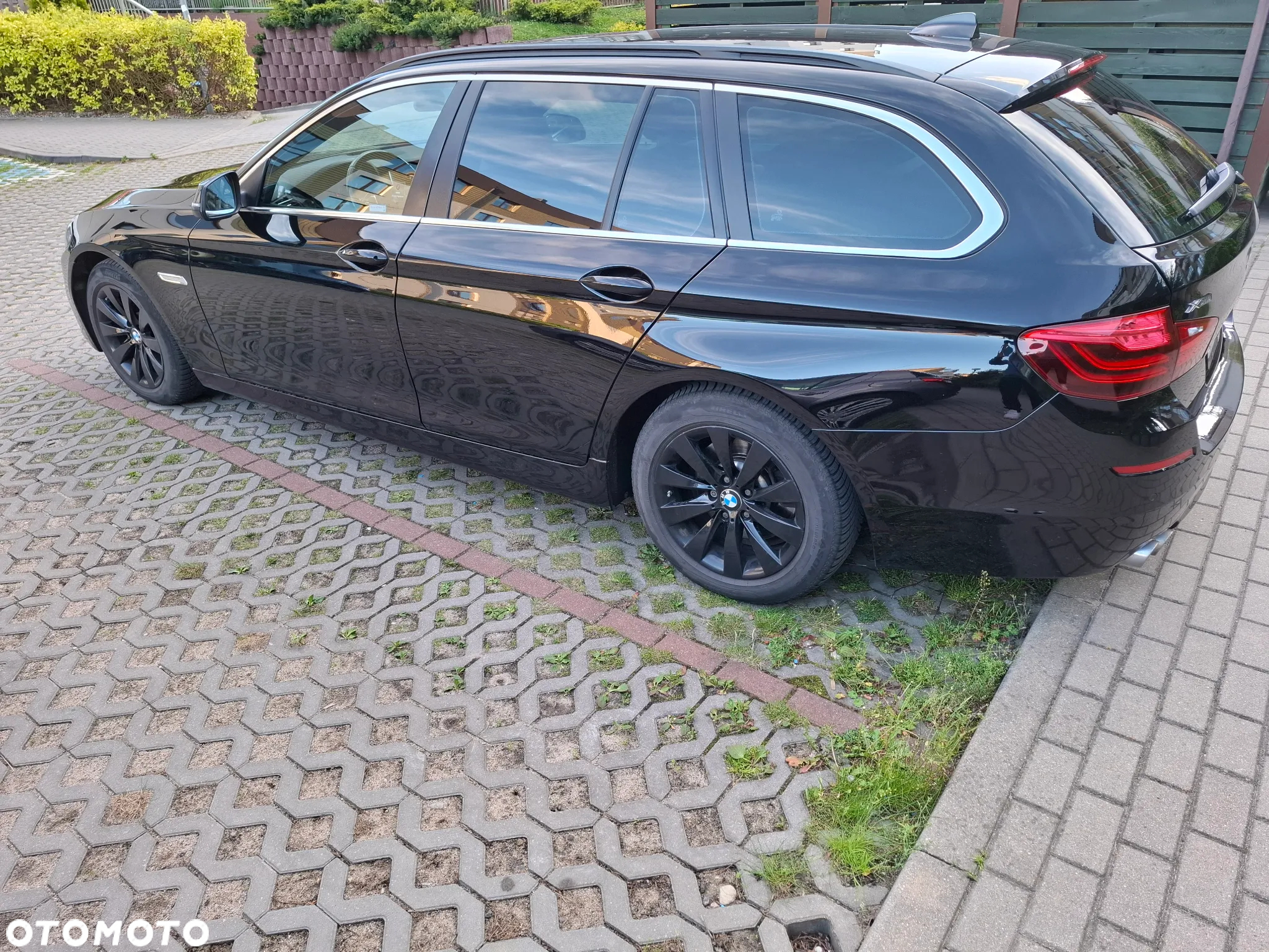 BMW Seria 5 520d xDrive Touring - 4