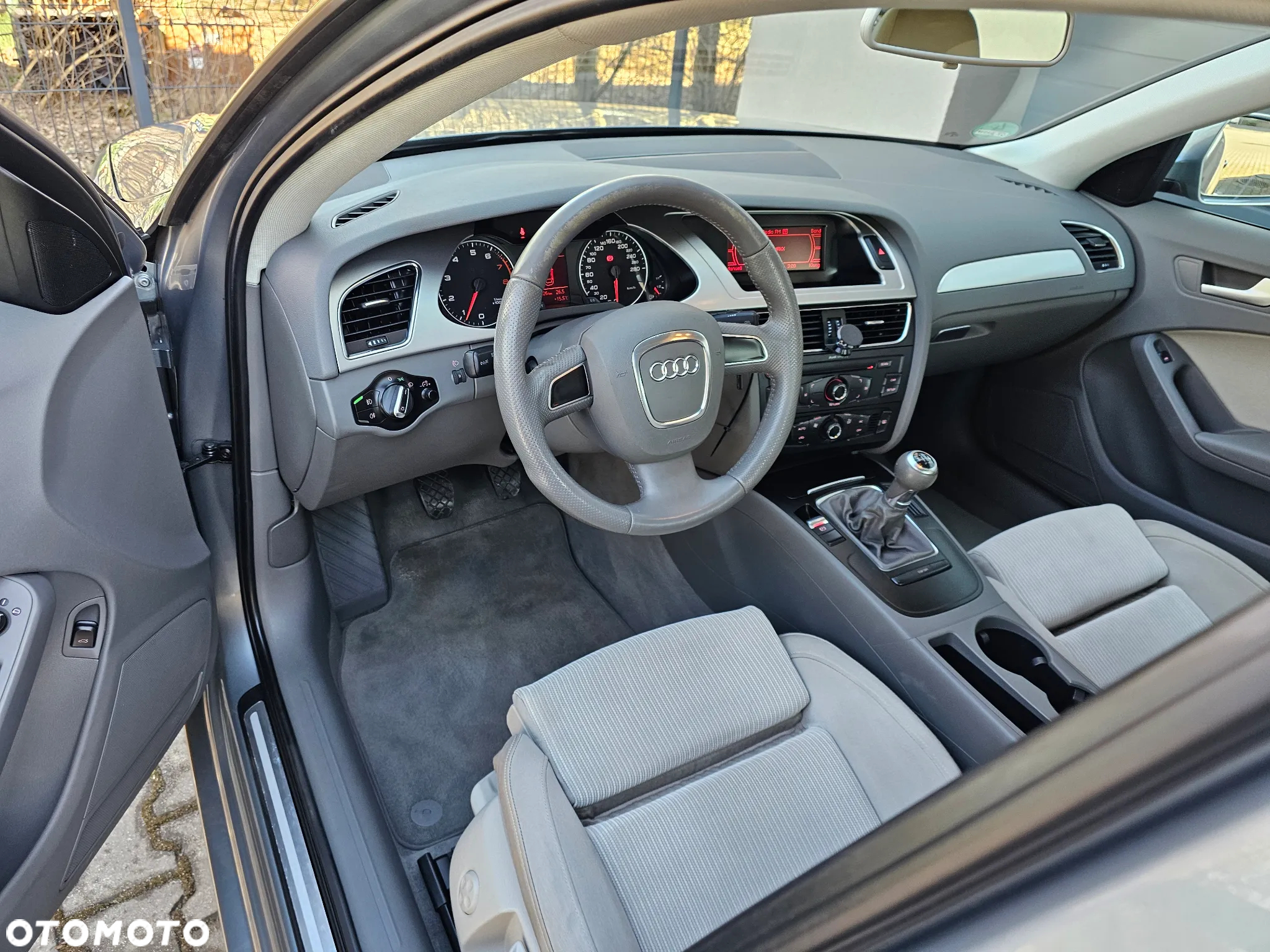 Audi A4 1.8 TFSI Attraction - 6