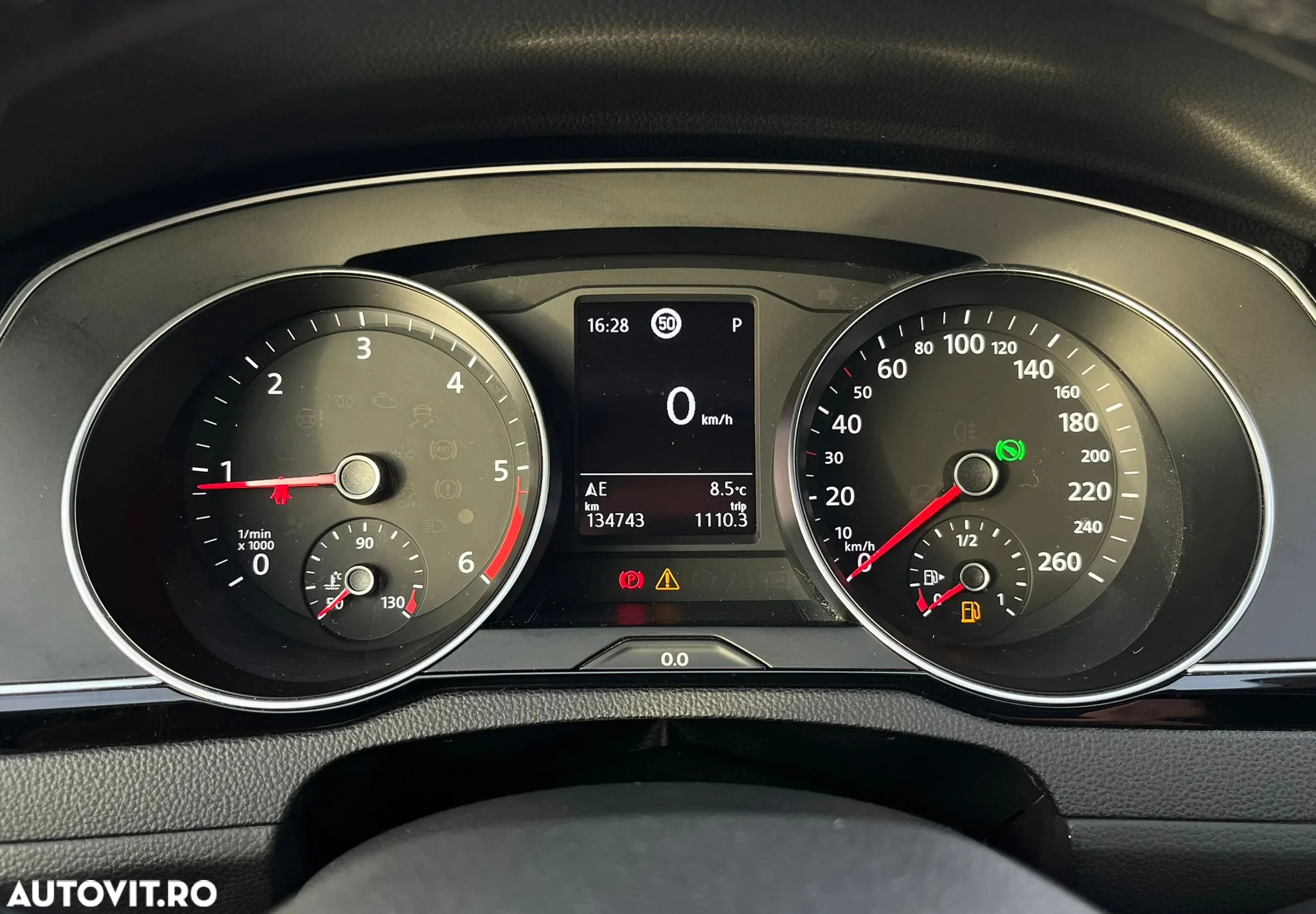Volkswagen Passat - 10