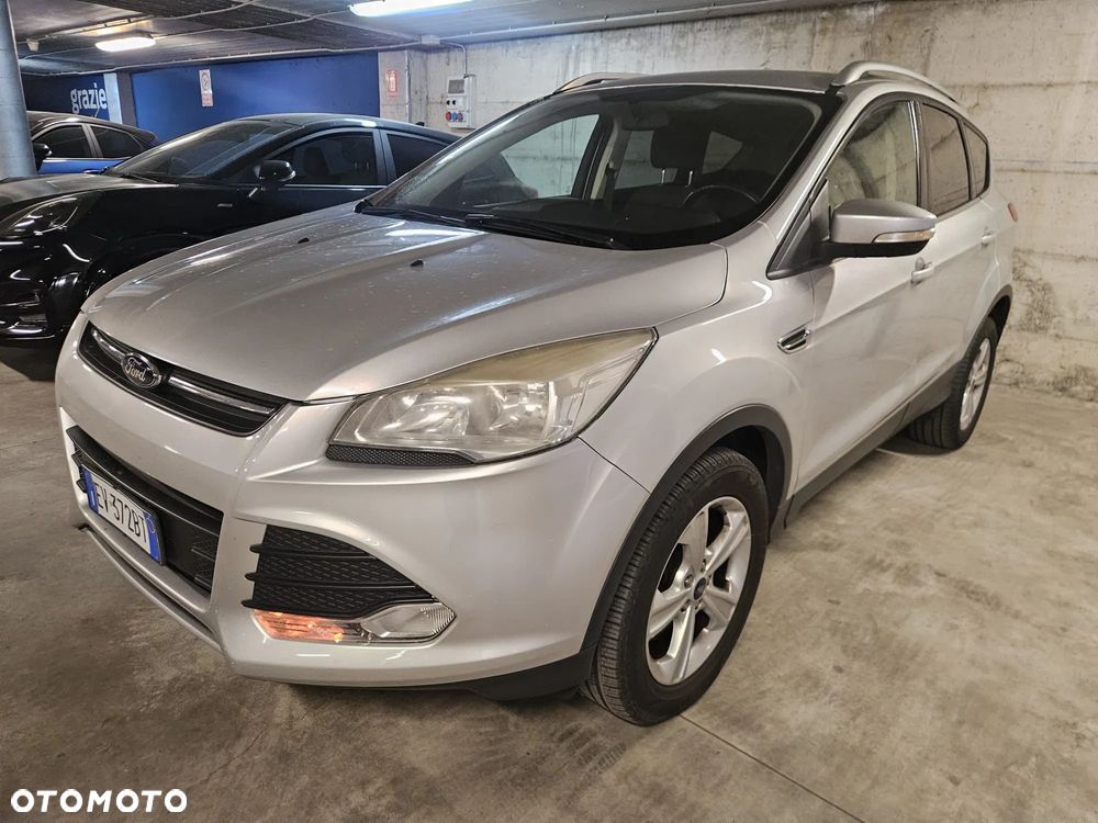 Ford Kuga 2.0 TDCi 2x4 Titanium - 1