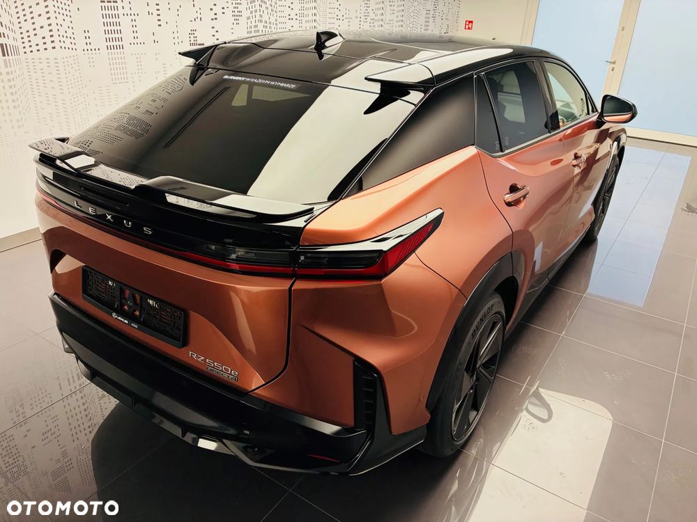 Lexus RZ 550e 77kWh F Sport DIRECT4 - 11