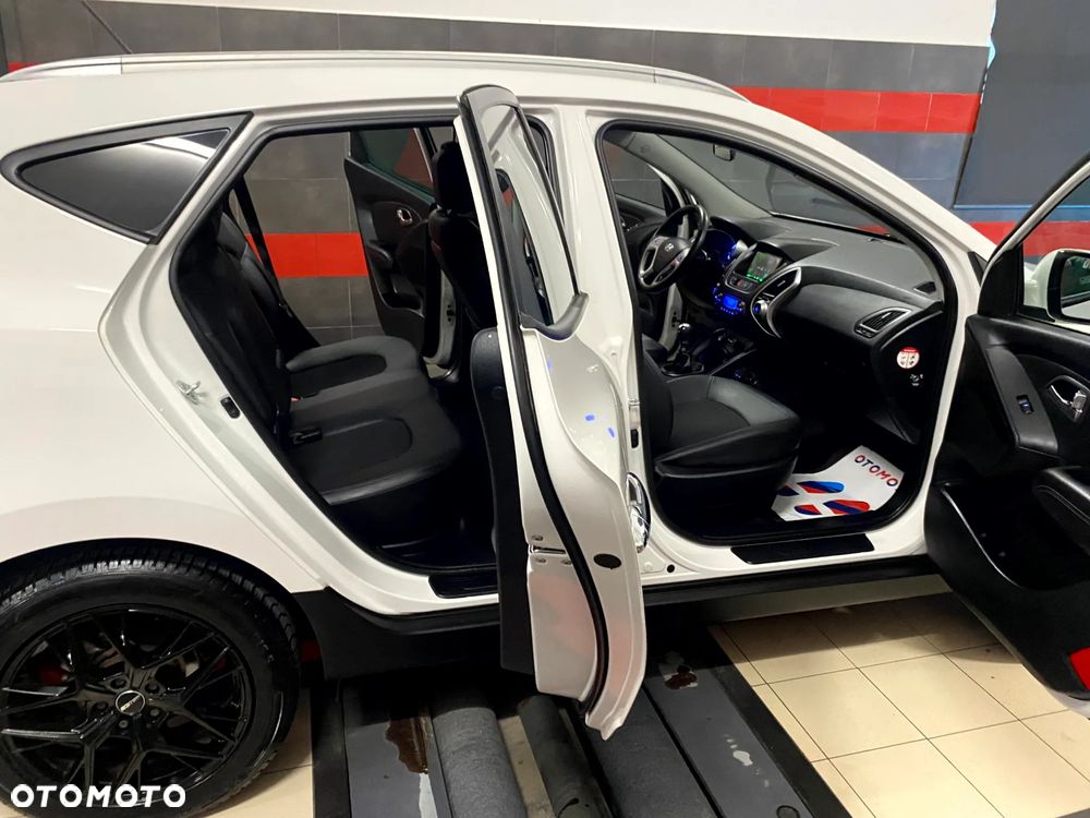Hyundai ix35 blue 1.6 2WD Finale Gold - 21