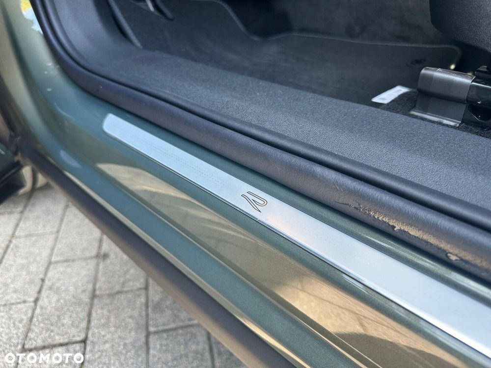 Volkswagen Tiguan - 38