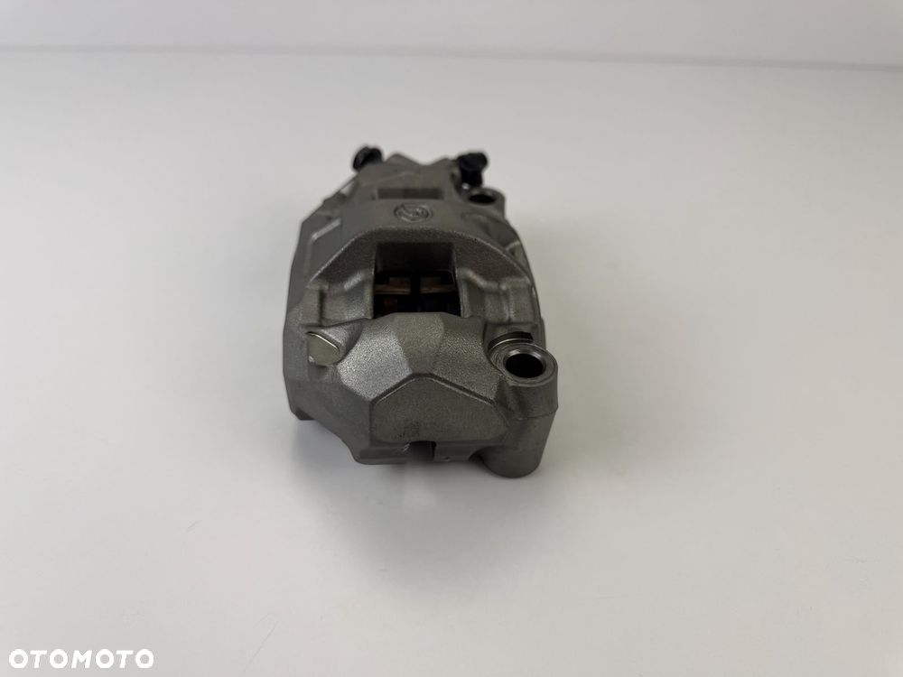 Zacisk hamulcowy przedni prawy Triumph Street Triple 765 RS 2022- - 10