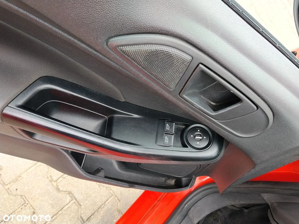 Ford Fiesta 1.25 Trend - 17
