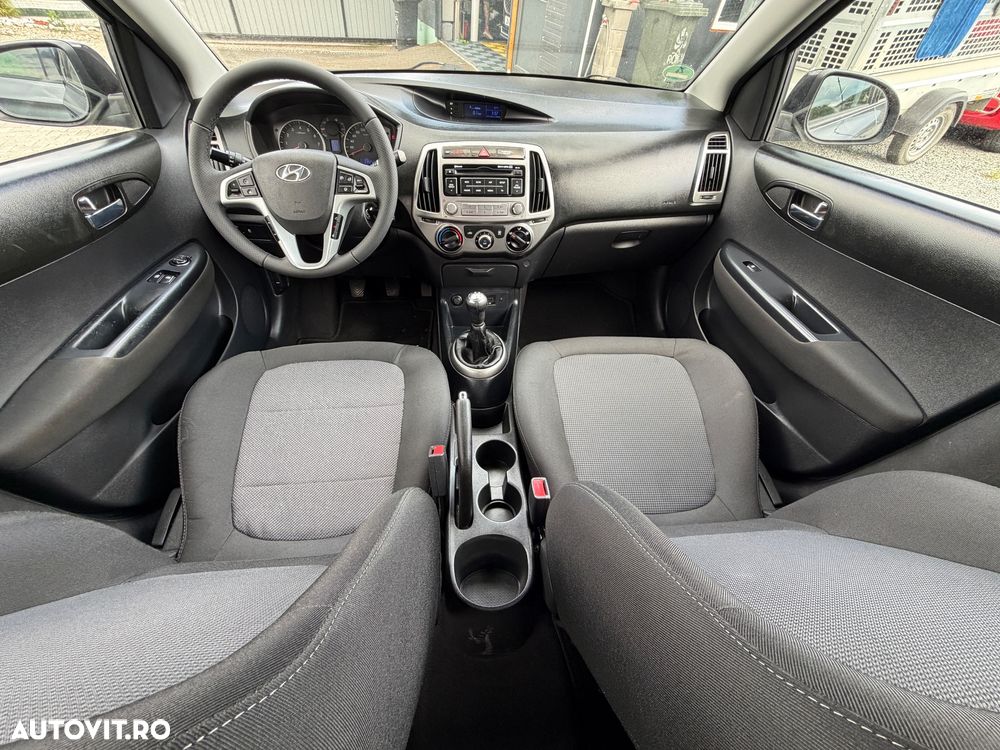 Hyundai i20 1.25 M/T ISG Comfort - 9
