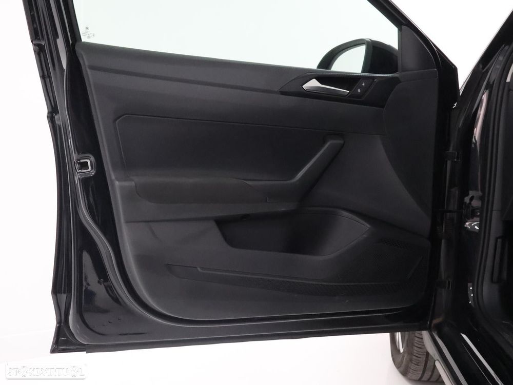 VW Taigo 1.0 TSI Urban DSG - 11